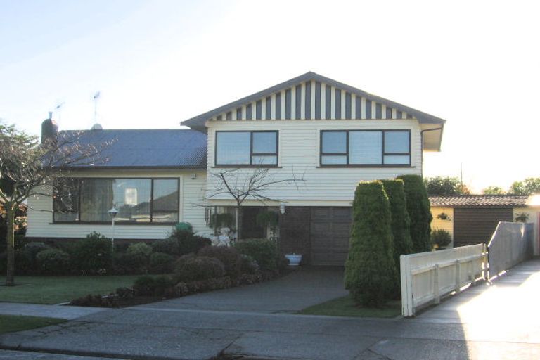 Photo of property in 24 Caxton Street, Onekawa, Napier, 4110