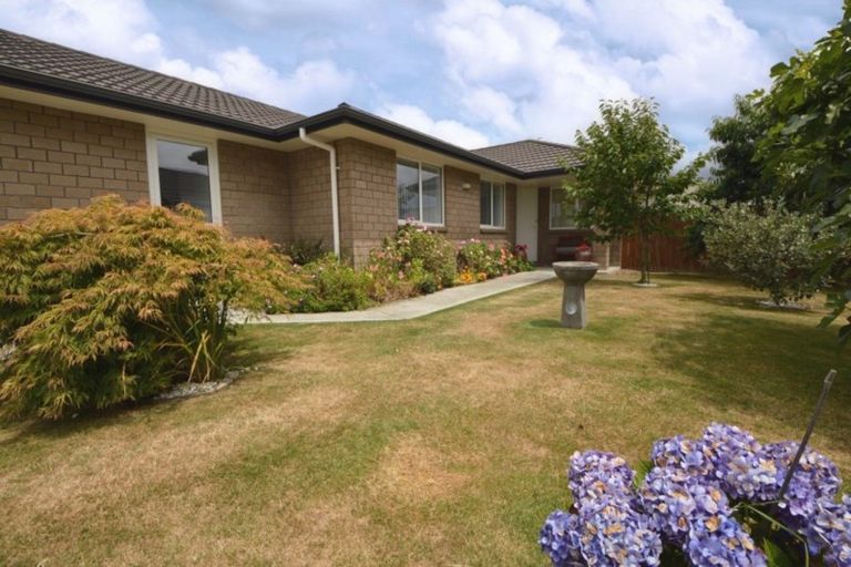 Photo of property in 46 Armstrong Avenue, Carterton, 5713