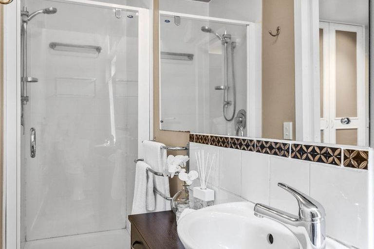 Photo of property in 19 Kent Lodge Avenue, Avonhead, Christchurch, 8042