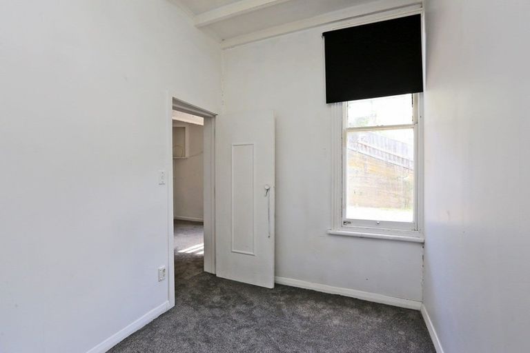 Photo of property in 80 Shakespeare Road, Bluff Hill, Napier, 4110