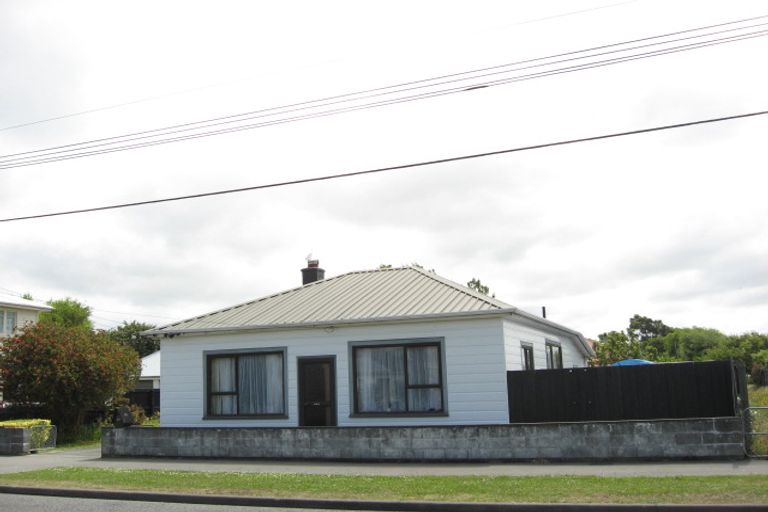 Photo of property in 27 Smith Street, Woolston, Christchurch, 8062