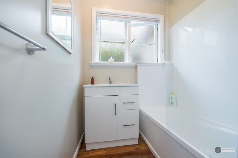 Photo of property in 11 Seddon Street, Naenae, Lower Hutt, 5011