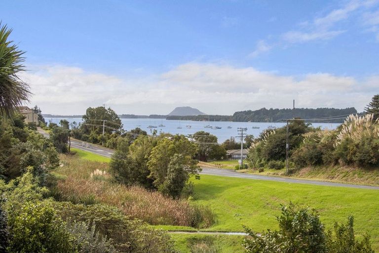 Photo of property in 28 Owen Place, Omokoroa, 3114