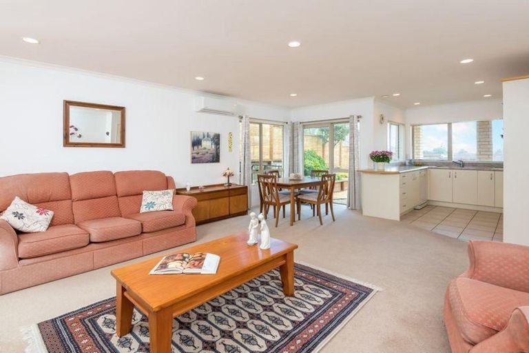 Photo of property in 23a Abercrombie Street, Howick, Auckland, 2014