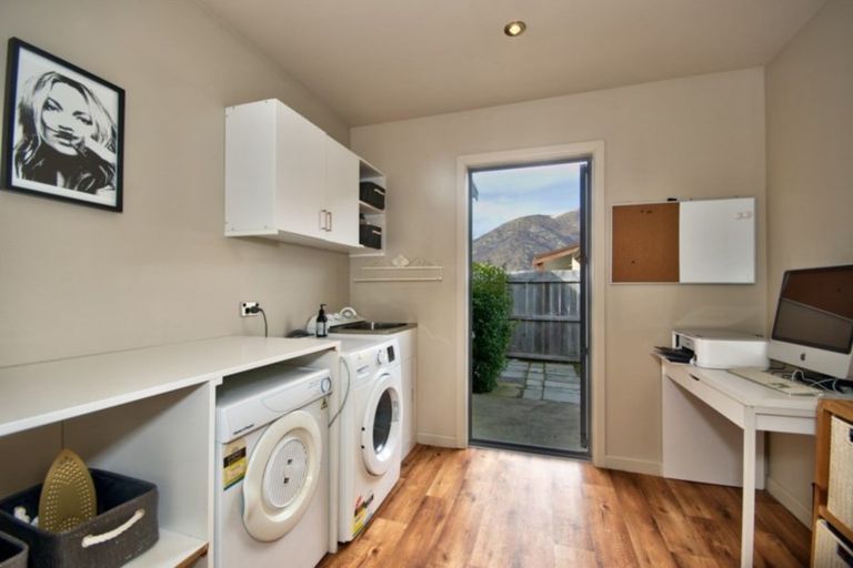 Photo of property in 1 Orbell Drive, Lake Hayes, Queenstown, 9304