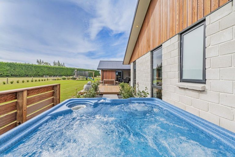 Photo of property in 1602 Clintons Road, Darfield, 7571