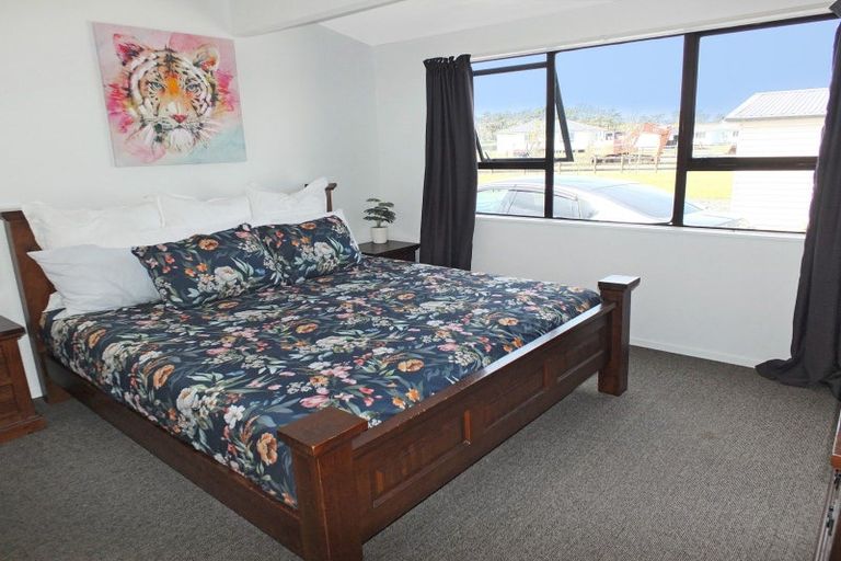 Photo of property in 56 Coley Street, Foxton, 4814