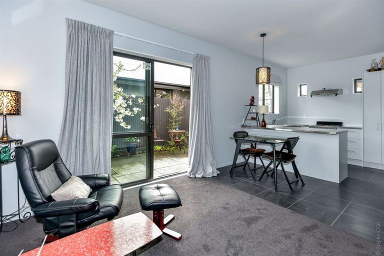Photo of property in 42c Oram Avenue, New Brighton, Christchurch, 8061