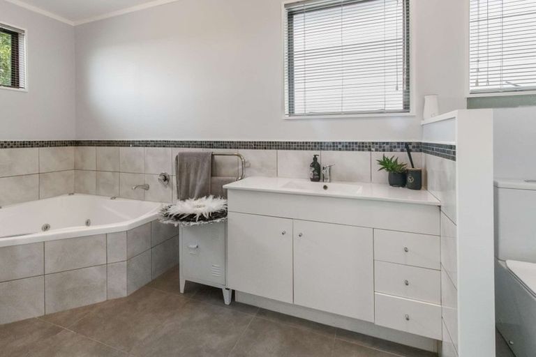 Photo of property in 1891 Cambridge Road, Cambridge, 3434