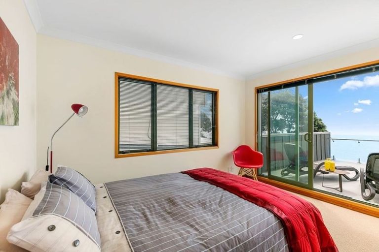 Photo of property in 10 Ocean Parade, Pukerua Bay, 5026