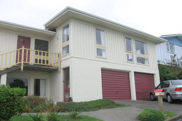 Photo of property in 37 Rajkot Terrace, Broadmeadows, Wellington, 6035