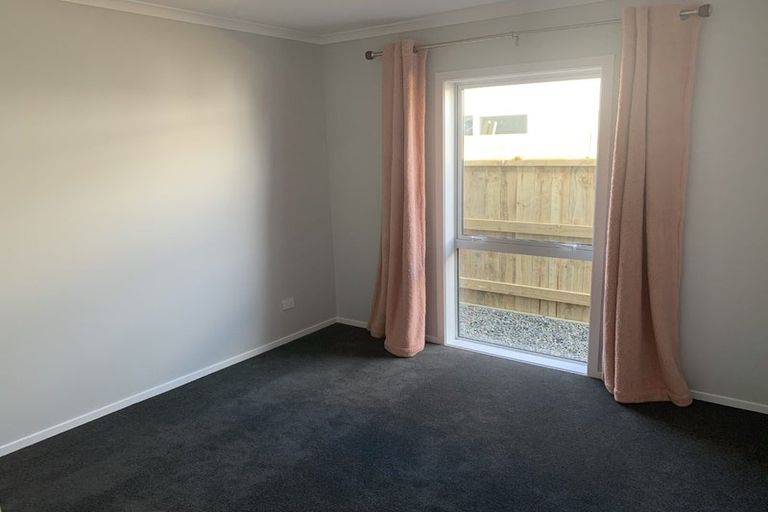 Photo of property in 34 Koru Loop, Paraparaumu, 5032