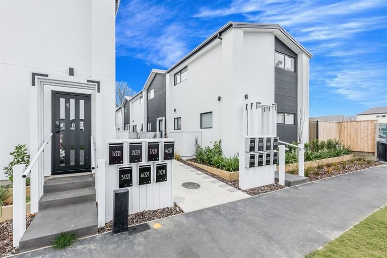 Photo of property in 11/221 Armagh Street, Christchurch Central, Christchurch, 8011