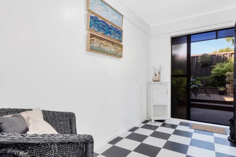 Photo of property in 2/33 Golf Road, Mount Maunganui, 3116