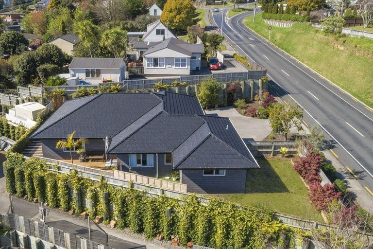 Photo of property in 13 Poike Road, Hairini, Tauranga, 3112