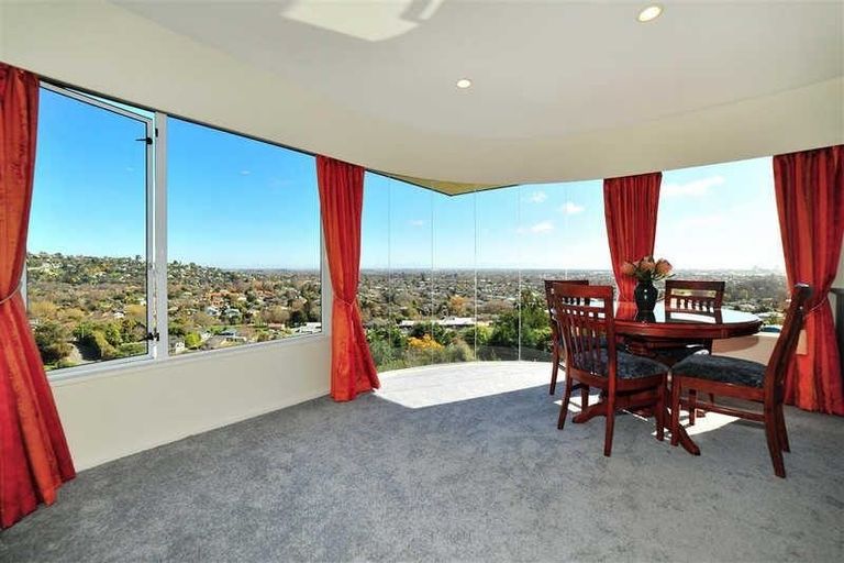 Photo of property in 20 Woodlau Rise, Huntsbury, Christchurch, 8022