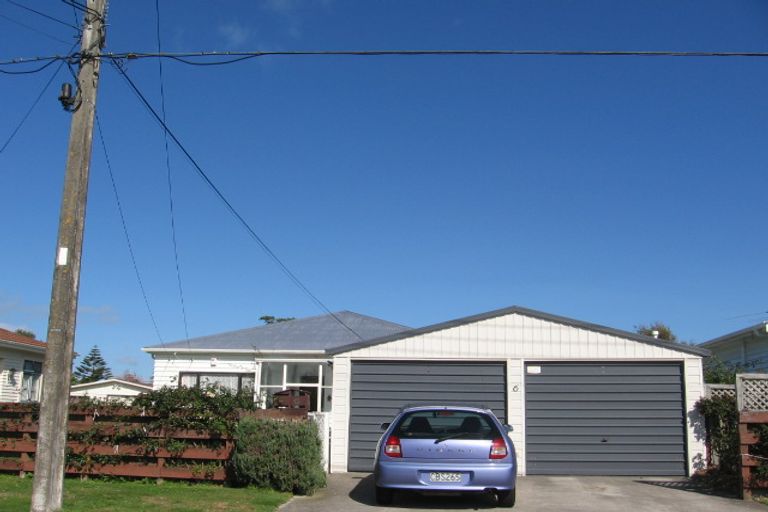 Photo of property in 6 North Street, Petone, Lower Hutt, 5012