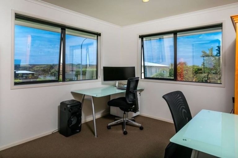 Photo of property in 5 Havilah View, Army Bay, Whangaparaoa, 0930