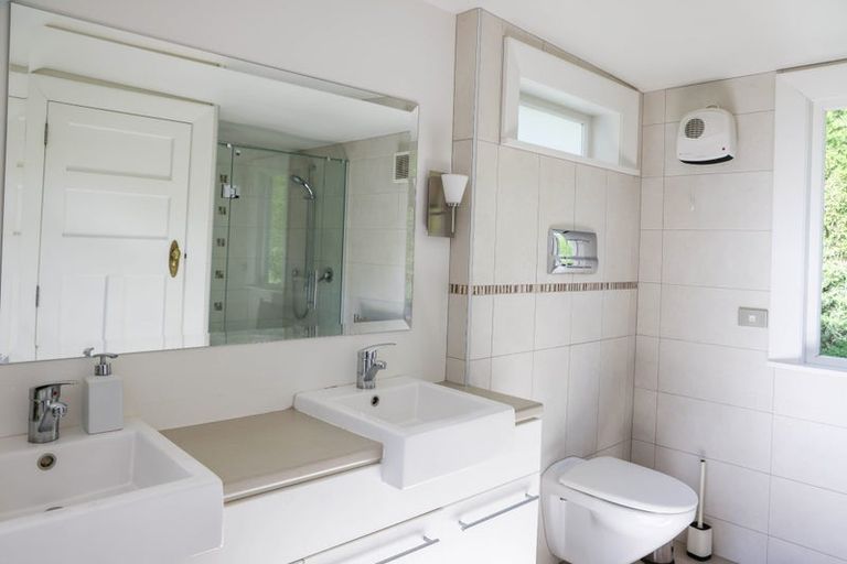 Photo of property in 130a Hackthorne Road, Cashmere, Christchurch, 8022