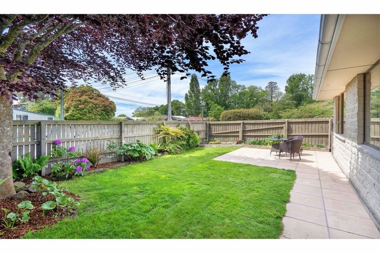 Photo of property in 1/11 Young Street, Somerfield, Christchurch, 8024