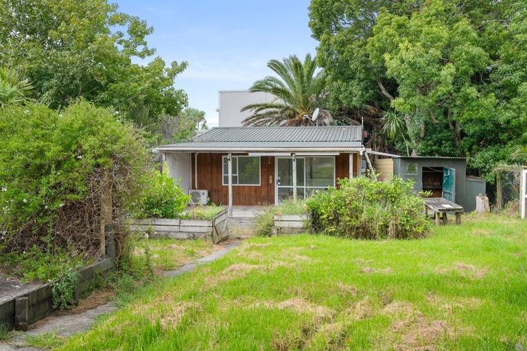 Photo of property in 14 Waimauku Station Road, Waimauku, 0812