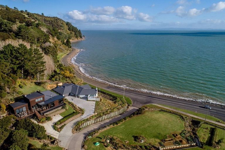 Photo of property in 8 Ngarimu Heights Row, Ngarimu Bay, Thames, 3575