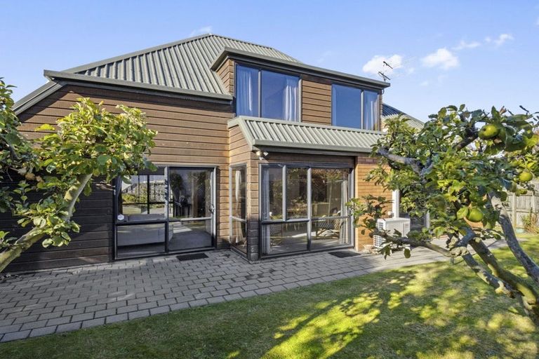 Photo of property in 10a Nikau Place, Riccarton, Christchurch, 8011