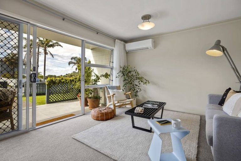 Photo of property in 2/103 Vauxhall Road, Narrow Neck, Auckland, 0624