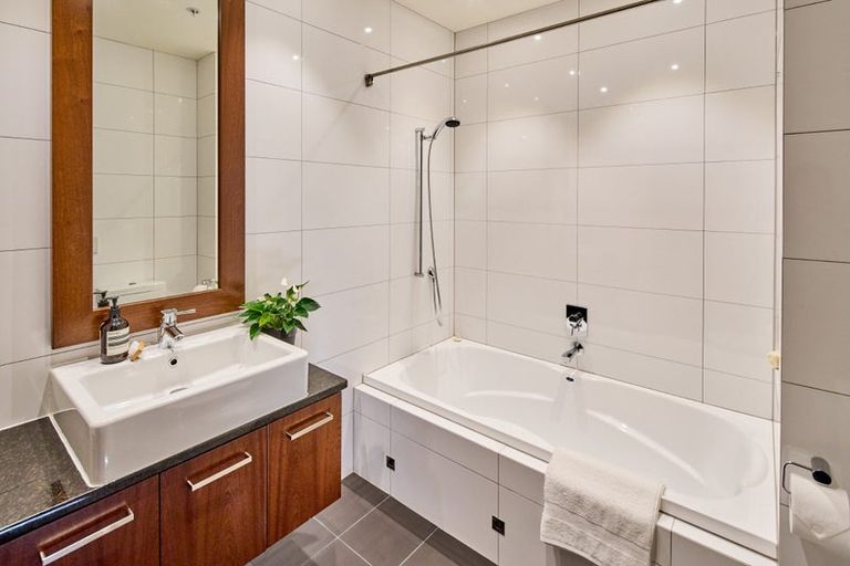 Photo of property in Chaffers Dock, 401/22 Herd Street, Te Aro, Wellington, 6011