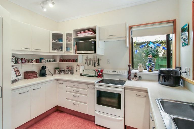 Photo of property in 78 Churchill Avenue, Hokowhitu, Palmerston North, 4410