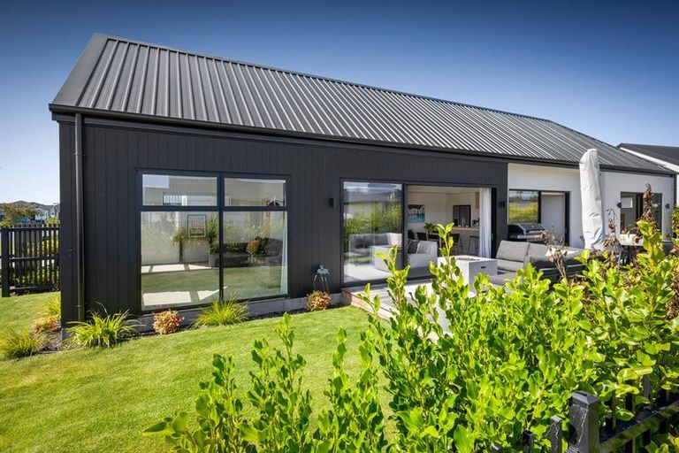 Photo of property in 12 Timara Crescent, Marshland, Christchurch, 8083