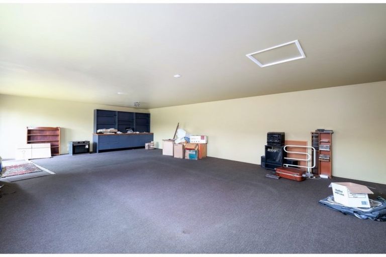 Photo of property in 23 Lochee Road, Upper Riccarton, Christchurch, 8041