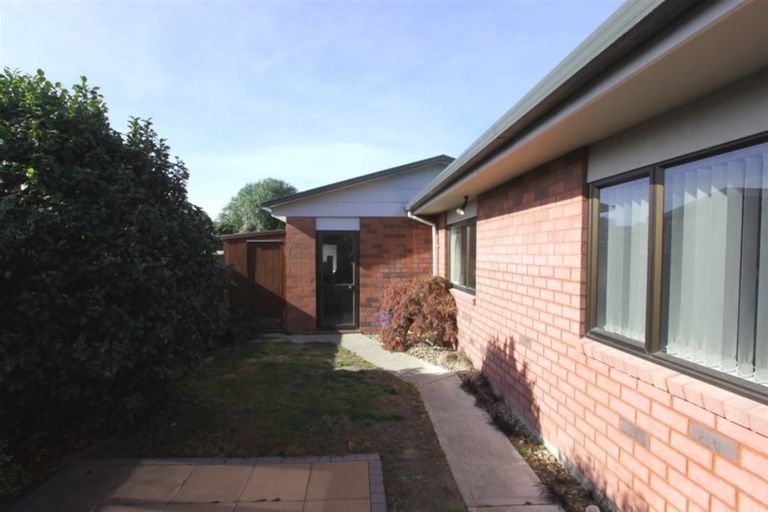 Photo of property in 26 Kirsten Place, Parklands, Christchurch, 8083