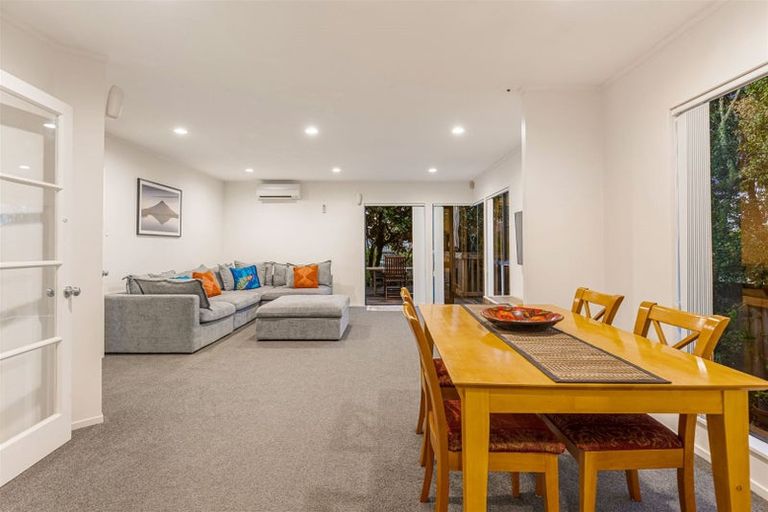 Photo of property in 2/54 Granville Drive, Massey, Auckland, 0614