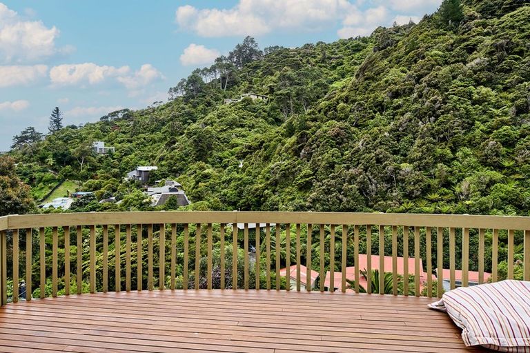 Photo of property in 40 Rona Street, Eastbourne, Lower Hutt, 5013