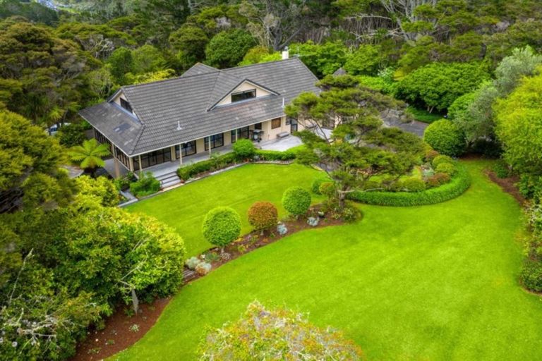 Photo of property in 5 Emily Lane, Greenhithe, Auckland, 0632