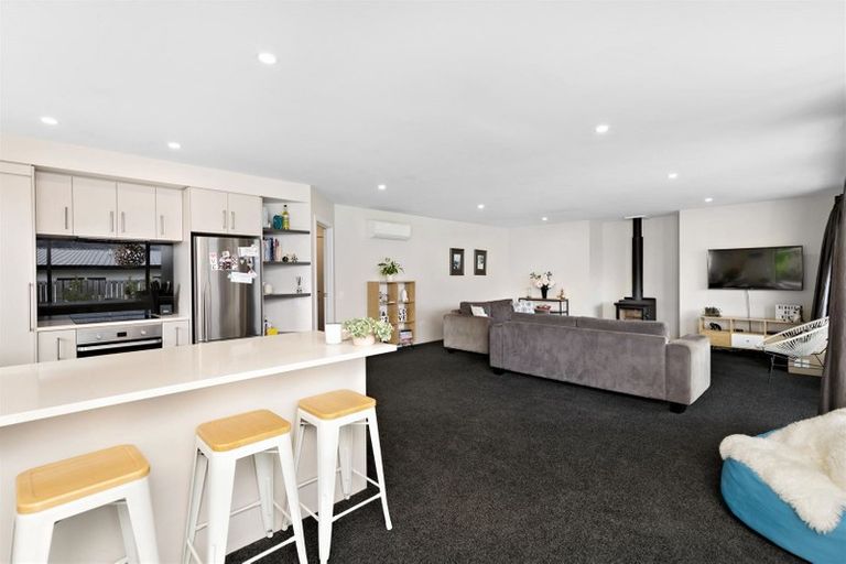 Photo of property in 11 Centre Crescent, Wanaka, 9305