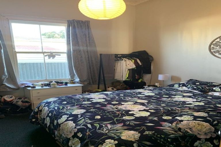 Photo of property in 55 Lombard Street, Palmerston North, 4410