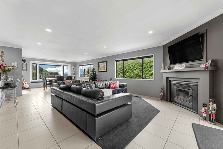 Photo of property in 1093 Glenbrook Road, Glenbrook, Waiuku, 2681