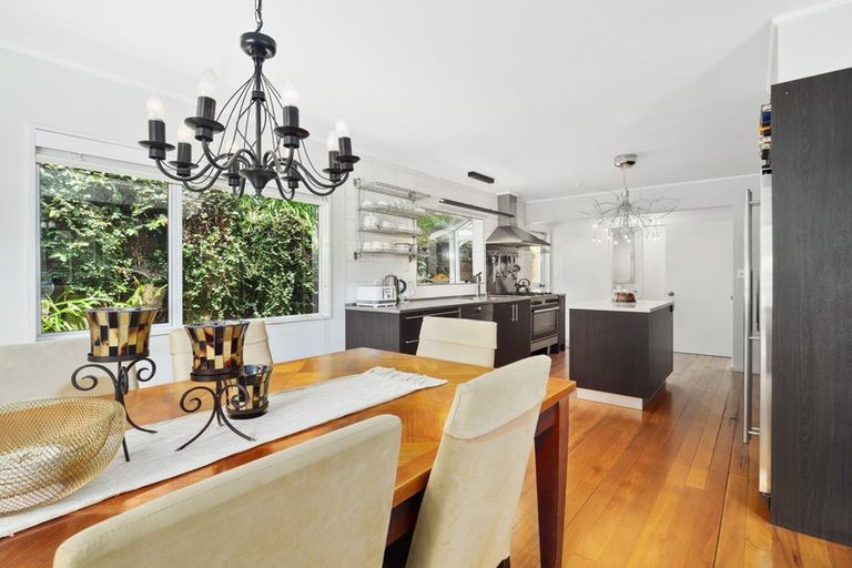 Photo of property in 88 The Circle, Manly, Whangaparaoa, 0930