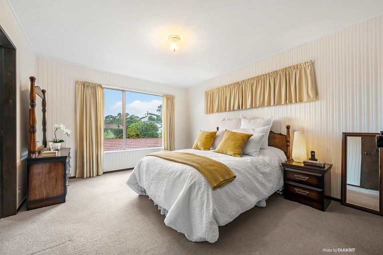 Photo of property in 18 Rajkot Terrace, Broadmeadows, Wellington, 6035