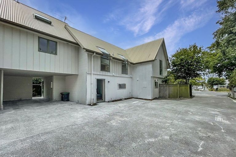 Photo of property in 2/611 Madras Street, St Albans, Christchurch, 8014