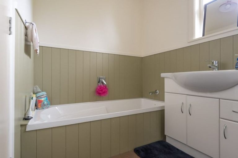 Photo of property in 164 Seddon Street, Pukekohe, 2120