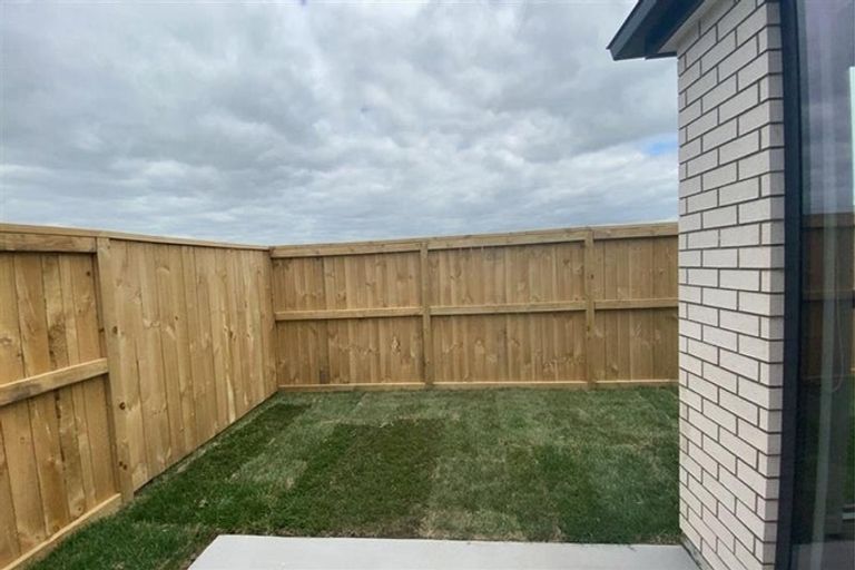 Photo of property in 104 Dunkeld Drive, Papamoa, 3118