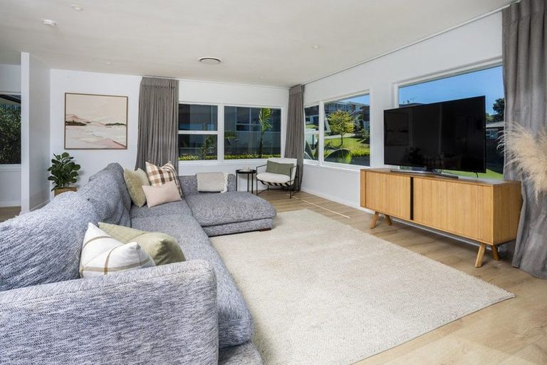 Photo of property in 13 Hume Drive, Hillcrest, Auckland, 0627