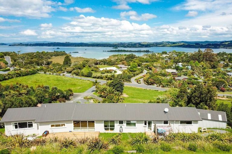 Photo of property in 204 Rangitane Road, Kerikeri, 0294