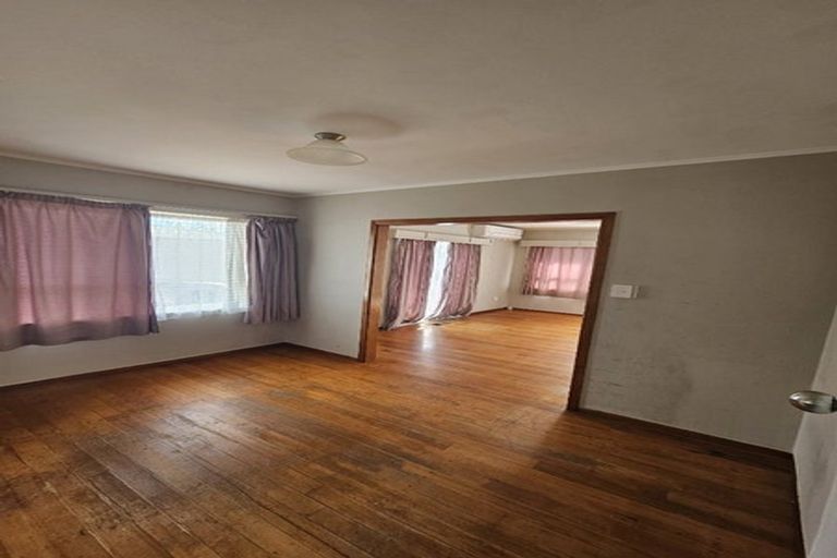 Photo of property in 32 Brentford Place, Manurewa, Auckland, 2102