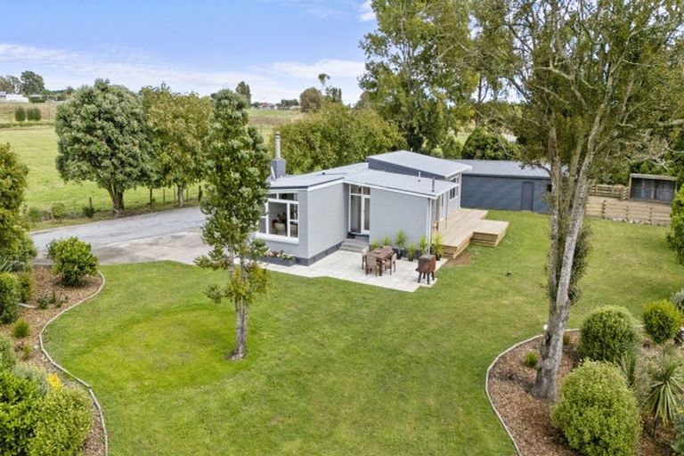 Photo of property in 23 Hennesey Road, Shannon, Palmerston North, 4474
