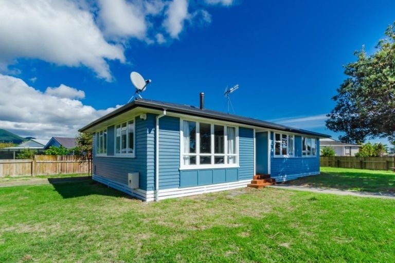 Photo of property in 1 Anikia Court, Paraparaumu, 5032