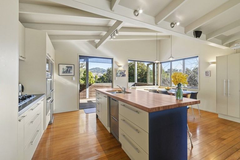 Photo of property in 203 Howard Road, Orere Point, 2585